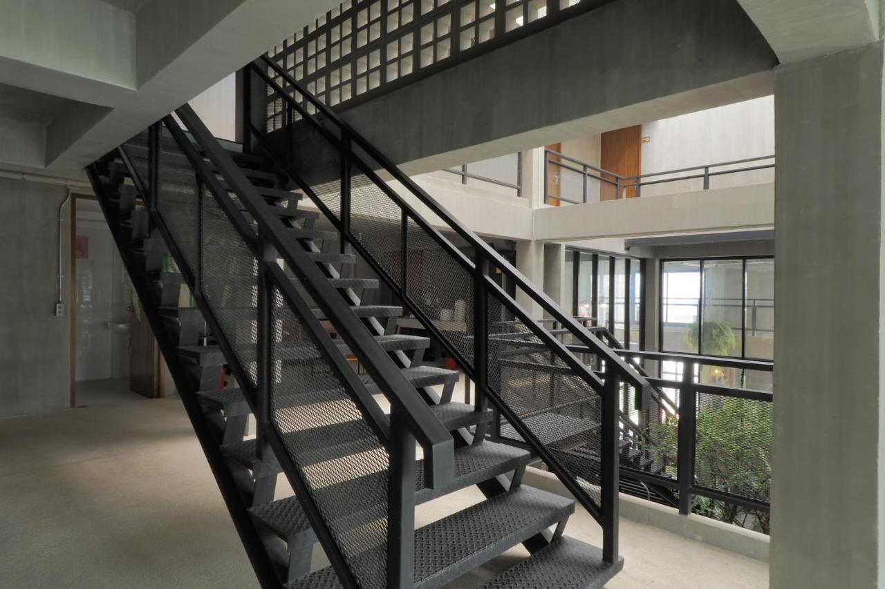 Labkoff Cafe And Hostel Kanchanaburi by Eksteriør bilde