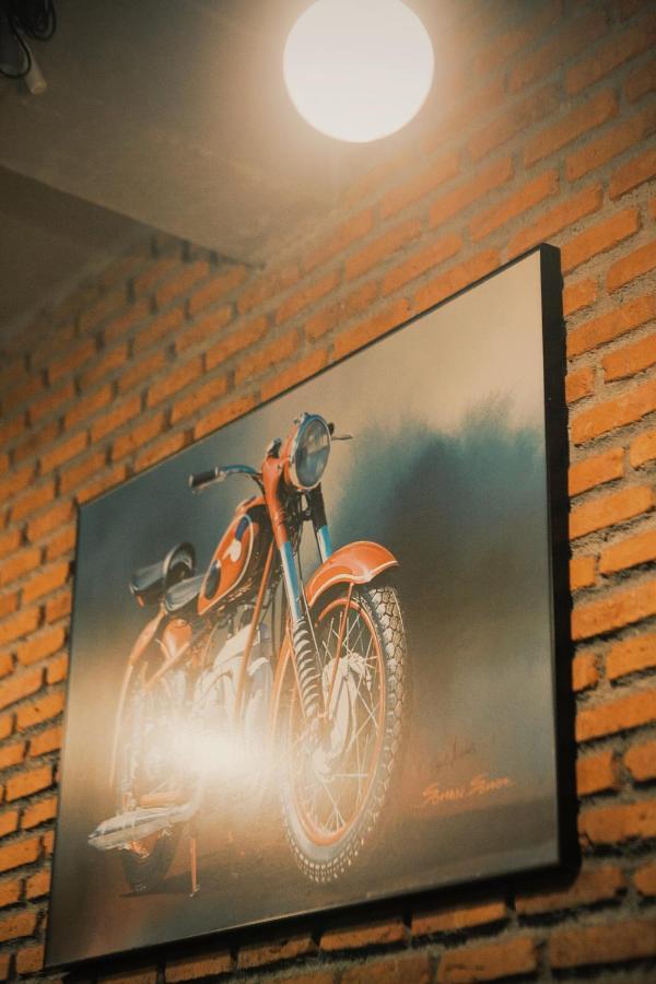 Labkoff Cafe And Hostel Kanchanaburi by Eksteriør bilde