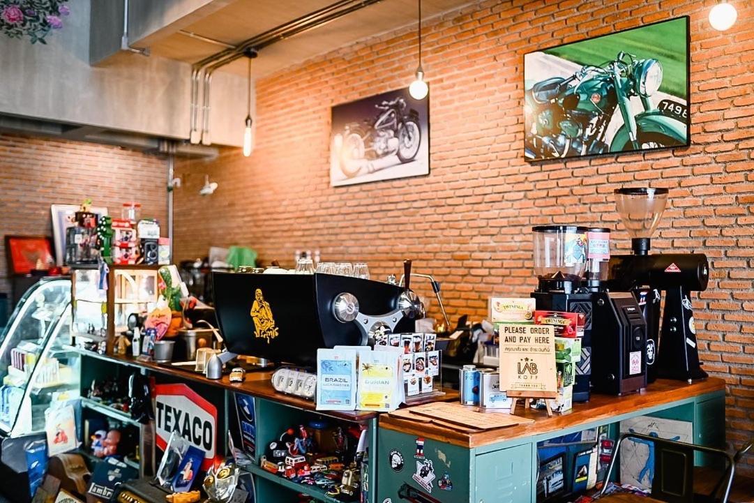 Labkoff Cafe And Hostel Kanchanaburi by Eksteriør bilde