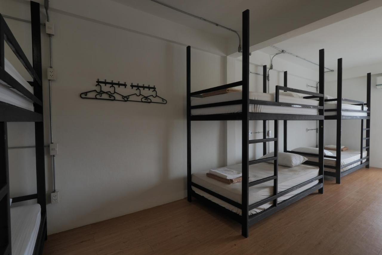 Labkoff Cafe And Hostel Kanchanaburi by Eksteriør bilde